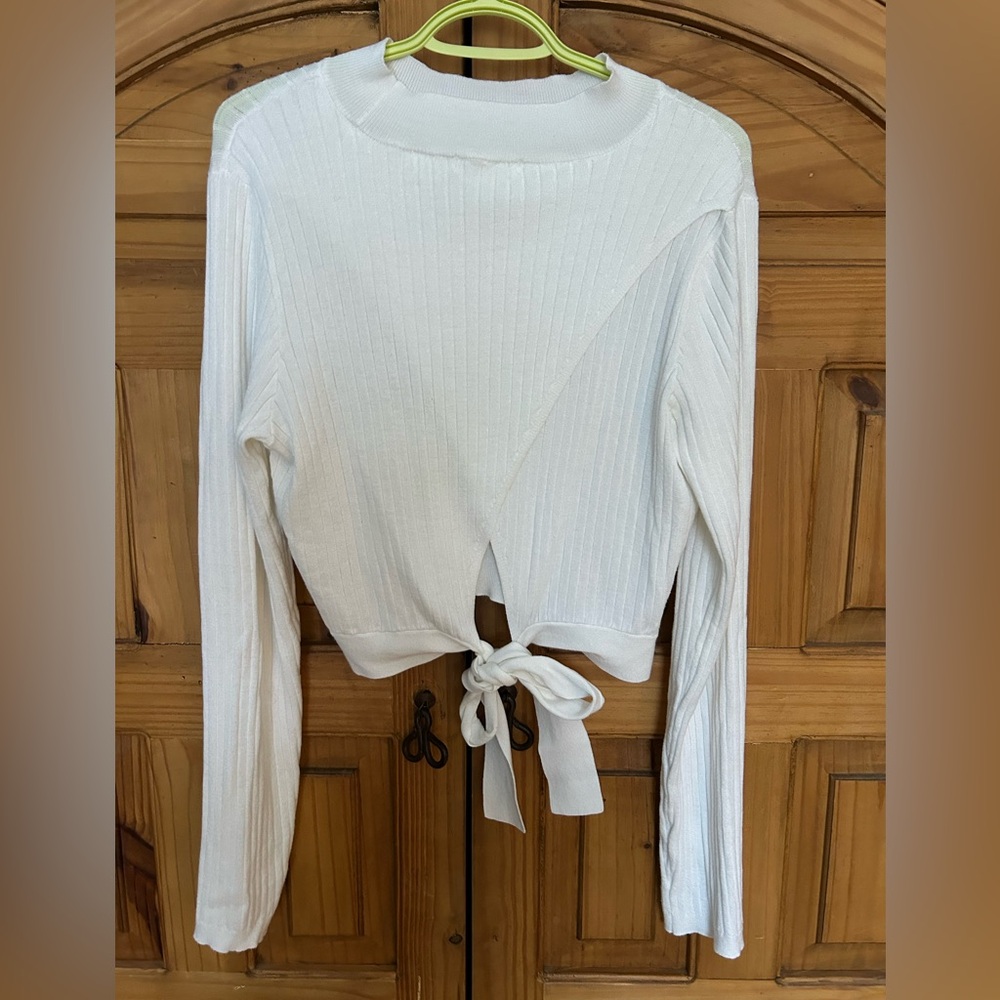SOCIETY 212 Light Crop Wrap Tie Sweater - Picture 3 of 5